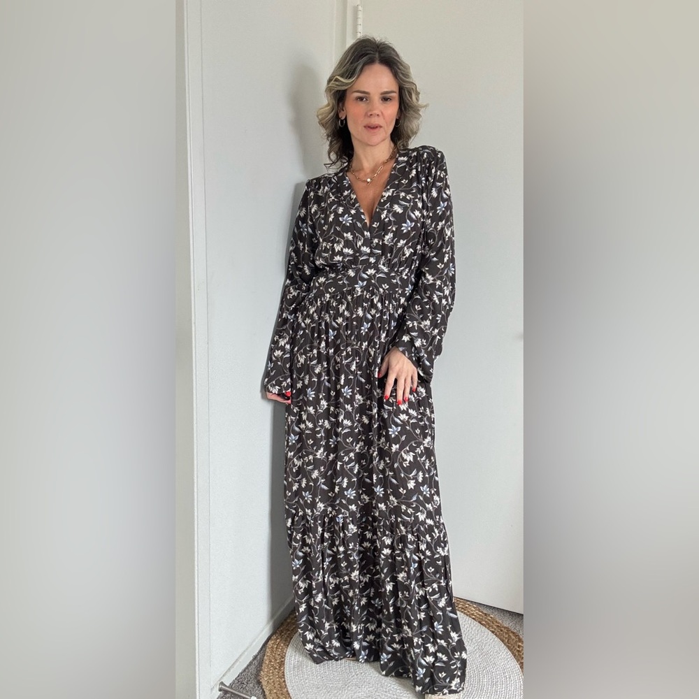 New Faherty Dakota Dress - Picture 5 of 14